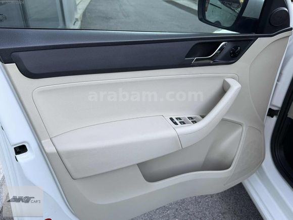 2014 MODEL 1.6TDİ SPECEBACK ELEGANCE HATASIZ BOYASIZ RAPİD