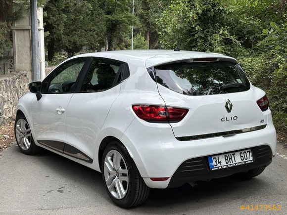 2018 MAKYAJLI HATASIZ AYARINDA RENAULT CLİO DÜŞÜK KM BAKIMLI