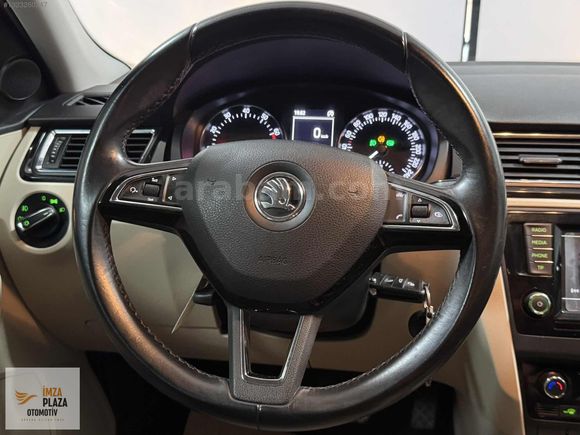 İMZA PLAZA'DAN 2015 SKODA RAPİD SPACEBACK 1.2TSI STYLE OTOMATİK