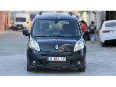 SAHİBİNDEN TÜM BAKIMLARI YENİ KANGOO HATASIZ TRAMERSİZ YENİ TİP