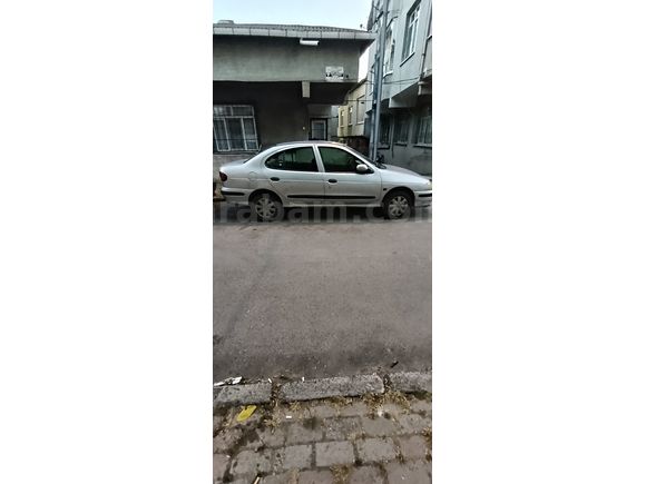 Sahibinden Renault Megane 1.6 RTE 1999 Model 