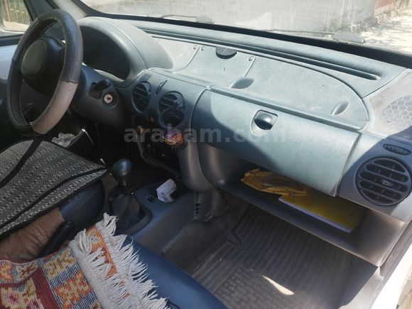 Sahibinden Renault Kangoo 1.9 D 2000 Model