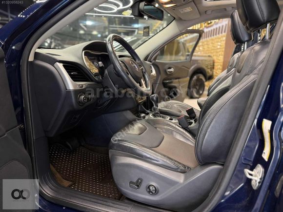 2015 ÇIKIŞ ÖZEL RENK JEEP CHEROKEE AİLE ARACI