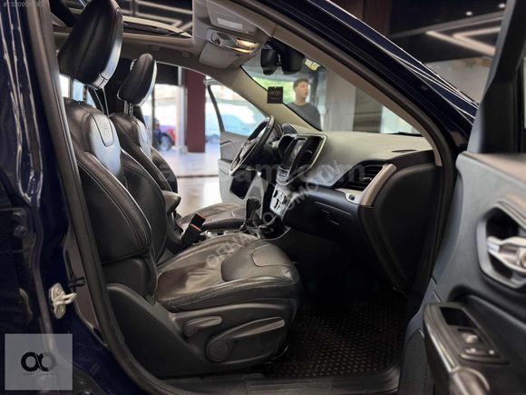 2015 ÇIKIŞ ÖZEL RENK JEEP CHEROKEE AİLE ARACI