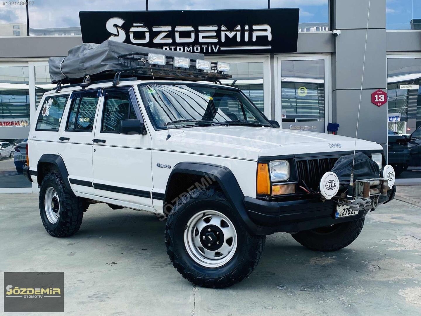 Galeriden Jeep Cherokee 2.5 1996 Model Ankara 260.000 km Beyaz 3