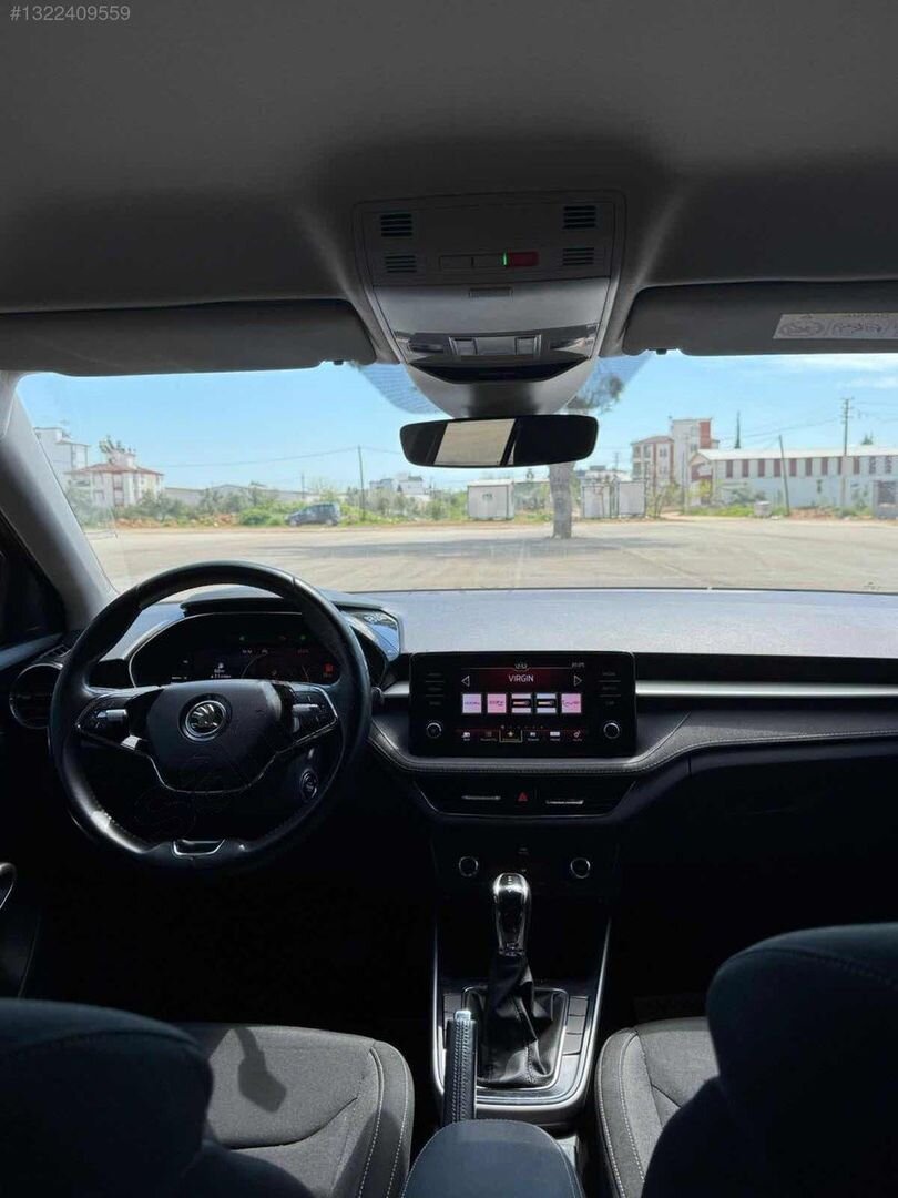 Galeriden Skoda Fabia 1.0 TSI Premium 2023 Model Konya 53.300 km Sarı 3