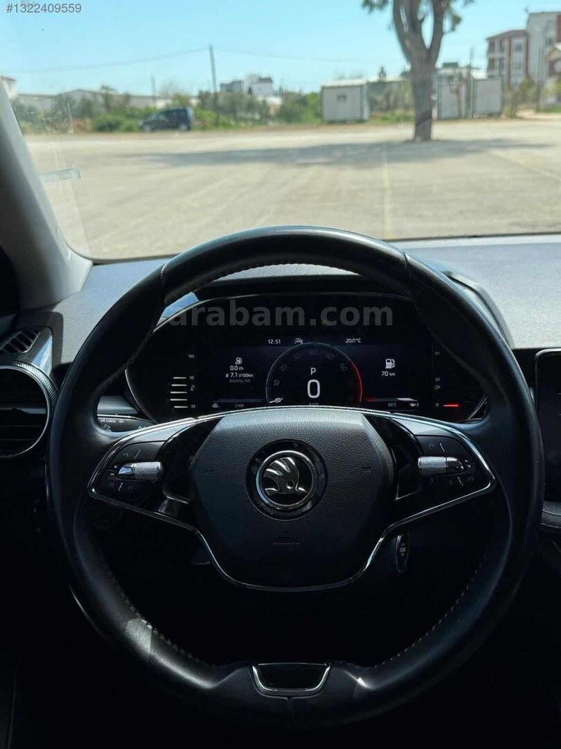 Galeriden Skoda Fabia 1.0 TSI Premium 2023 Model Konya 53.300 km Sarı 7