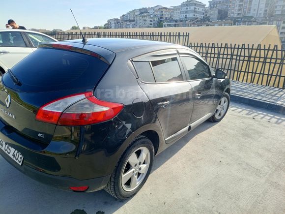 Sahibinden Renault Megane 1.5 dCi Expression 2011 Model