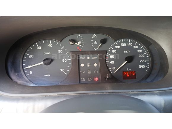 Sahibinden Renault Scenic 1.6 Dynamique 2003 Model  145.000 km Kırmızı