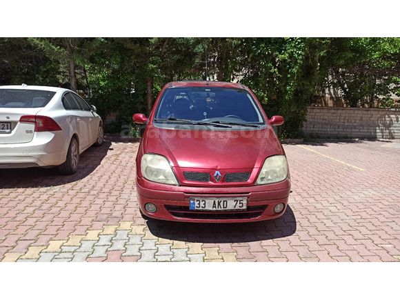 Sahibinden Renault Scenic 1.6 Dynamique 2003 Model  145.000 km Kırmızı