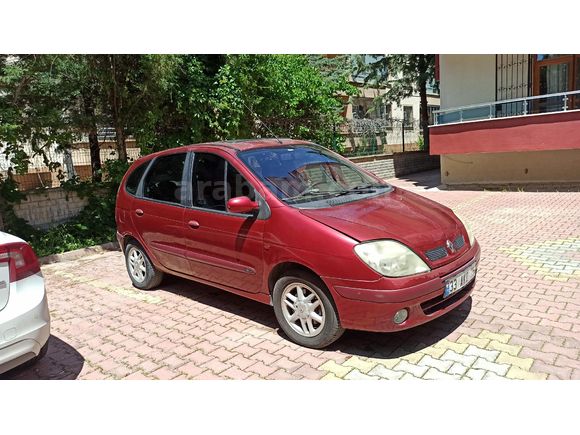 Sahibinden Renault Scenic 1.6 Dynamique 2003 Model  145.000 km Kırmızı