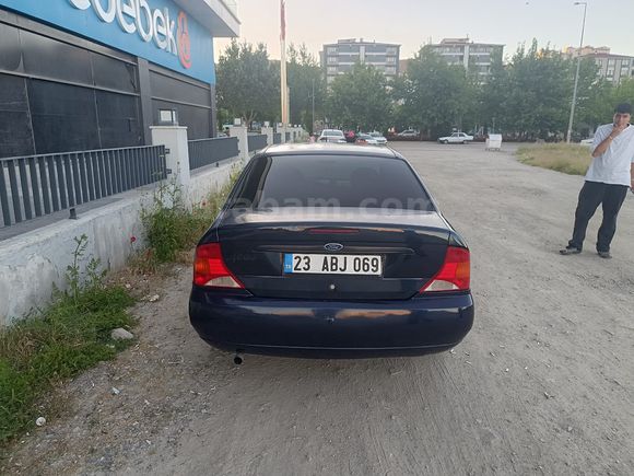 Sahibinden Ford Focus 1.6 Ambiente 2001 Model 