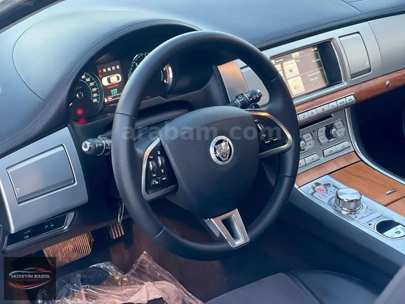 JAGUAR XF 2.2D 2012 MODEL