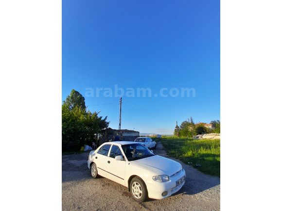 Sahibinden Hyundai Accent 1.5 GLS 2000 Model