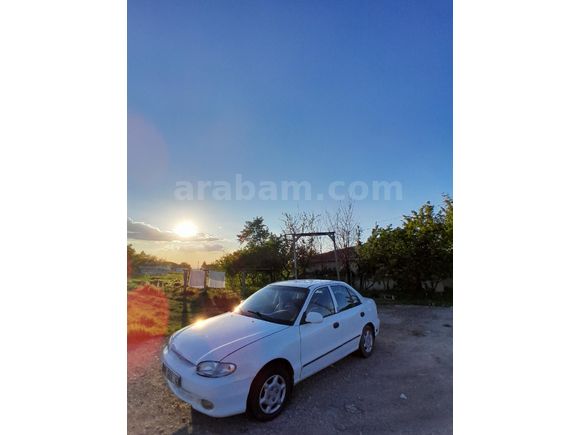 Sahibinden Hyundai Accent 1.5 GLS 2000 Model