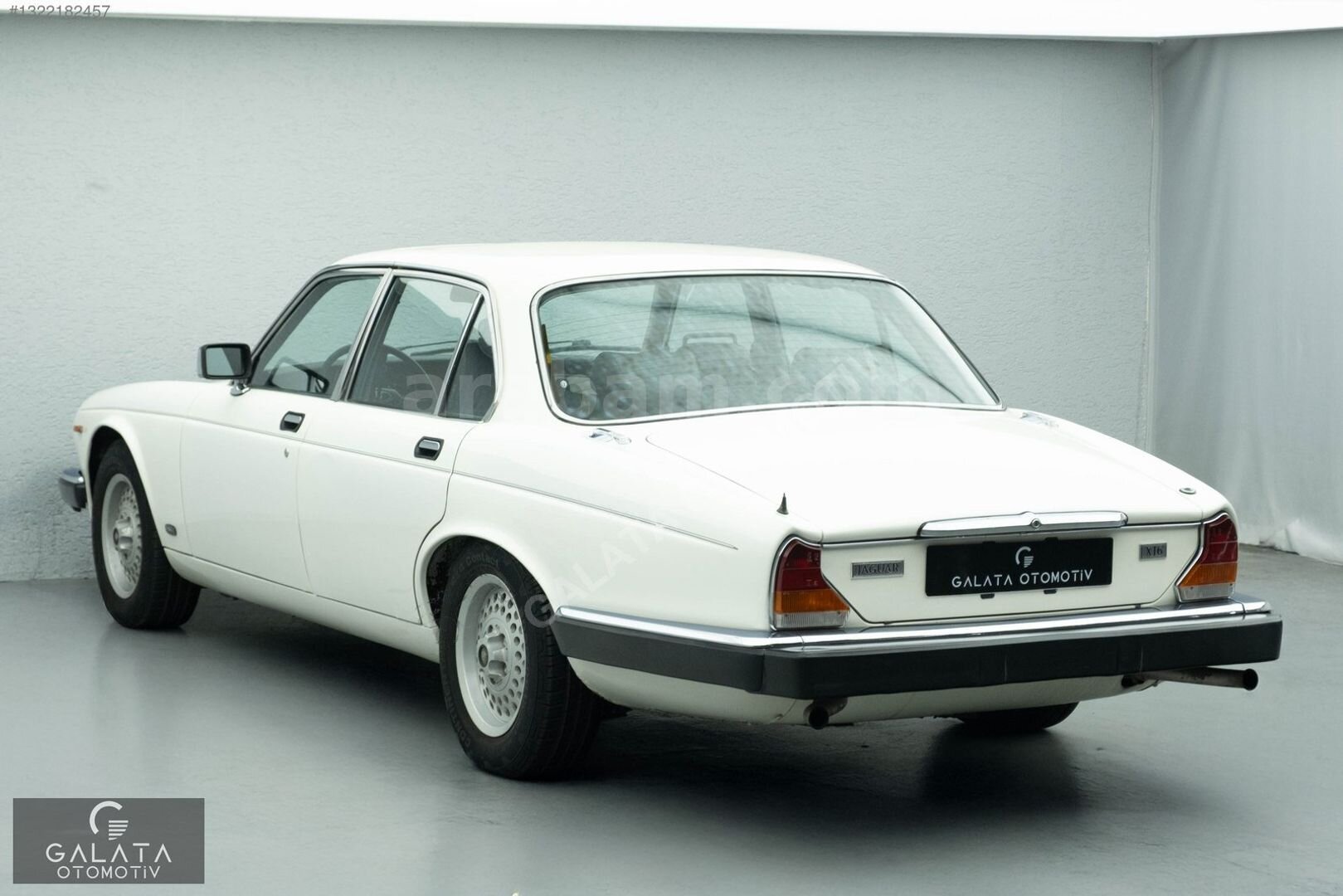 Galeriden Jaguar XJ XJ6 4.0 1986 Model İstanbul 129.605 km Beyaz 4