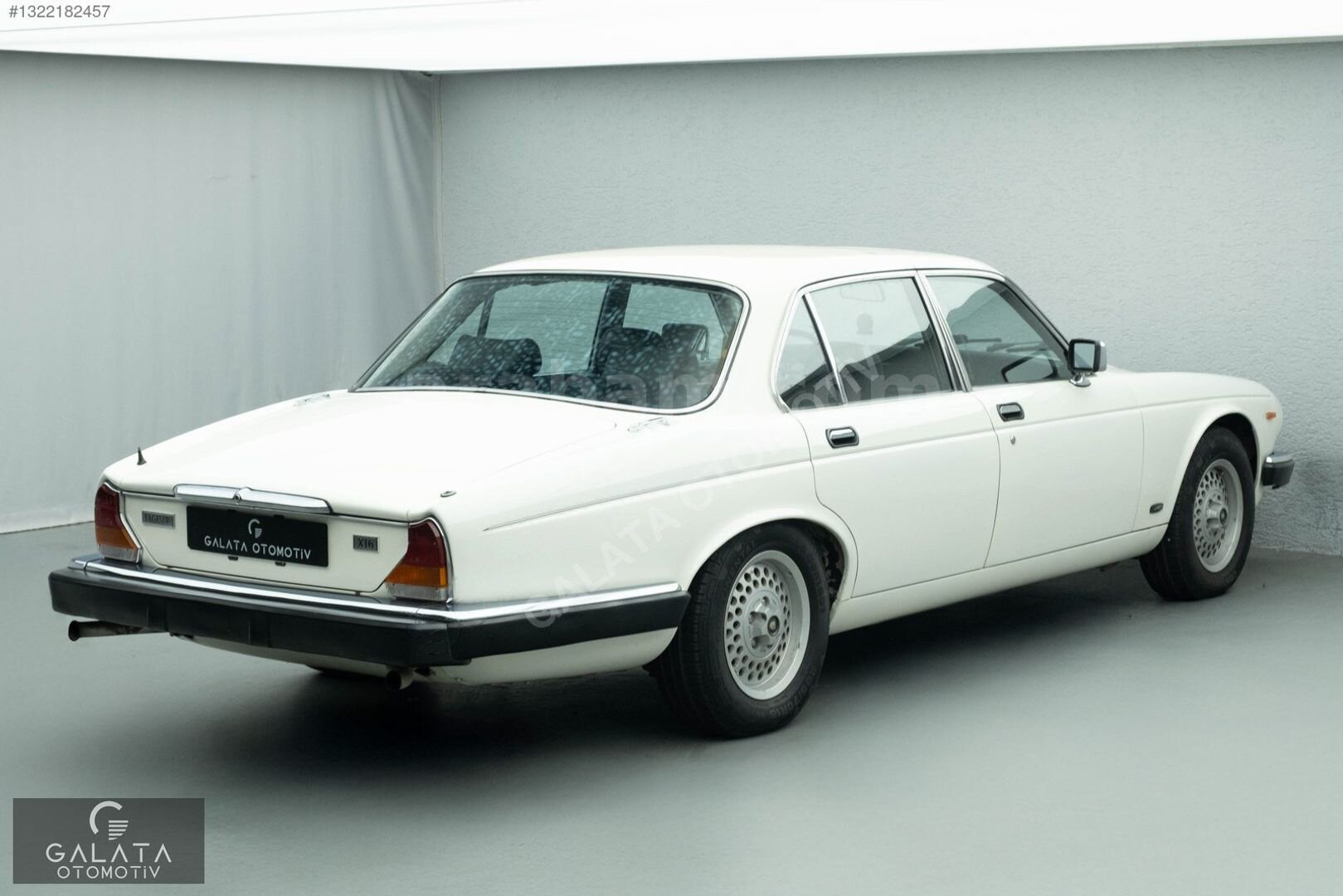 Galeriden Jaguar XJ XJ6 4.0 1986 Model İstanbul 129.605 km Beyaz 6