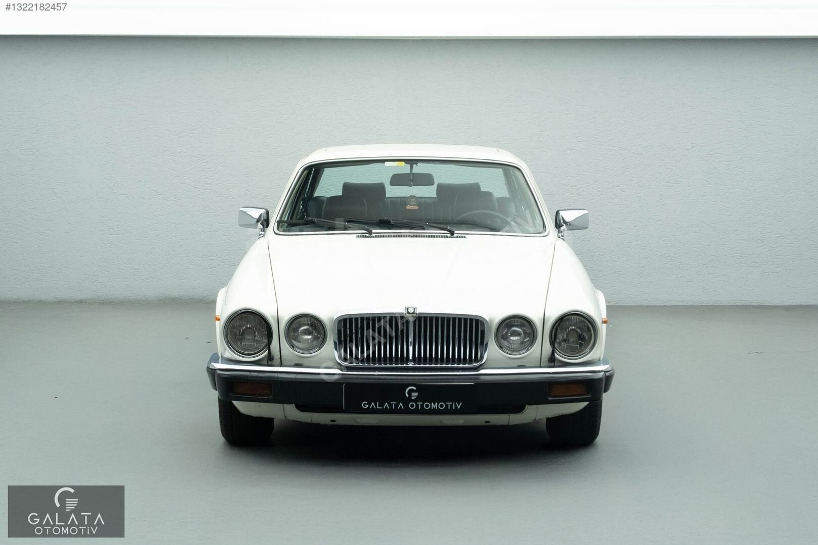 Galeriden Jaguar XJ XJ6 4.0 1986 Model İstanbul 129.605 km Beyaz 2