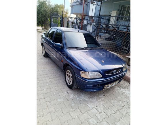 Sahibinden Klimalı Ford Escort 1.6 CLX 1995 Model