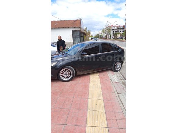 Sahibinden Ford Focus 1.6 TDCi Titanium 2011 Model  233000 km Siyah
