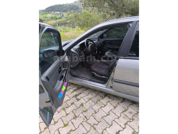 Sahibinden Renault Laguna 2.0 RXE 1997 Model