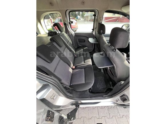 Galeriden Renault Kangoo Multix 1.5 dCi Joy 2015 Model Aydın