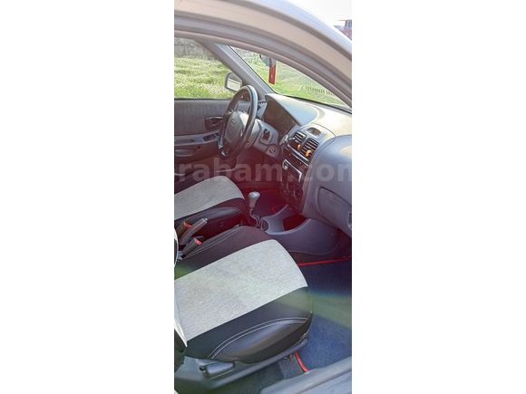 Sahibinden Hyundai Accent 1.6 Admire 2004 Model 