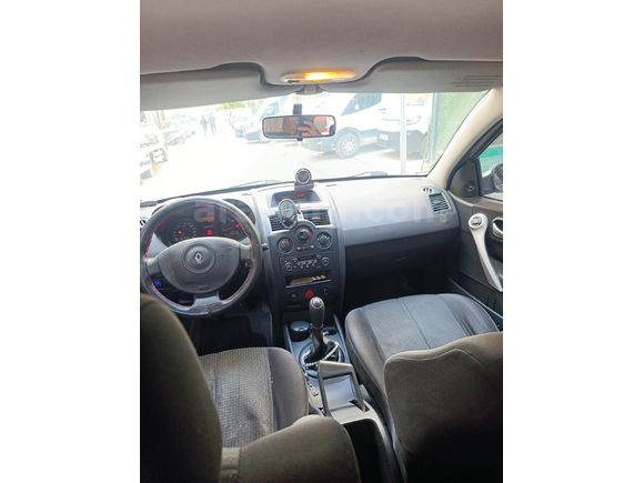 Sahibinden Renault Megane 1.4 Authentique 2005 Model