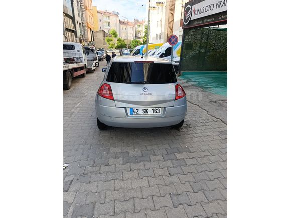 Sahibinden Renault Megane 1.4 Authentique 2005 Model