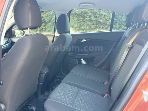 2025 EGEA CROS OTOMATİK 5 BİN KM'DE