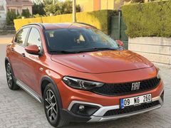 2025 EGEA CROS OTOMATİK 5 BİN KM'DE