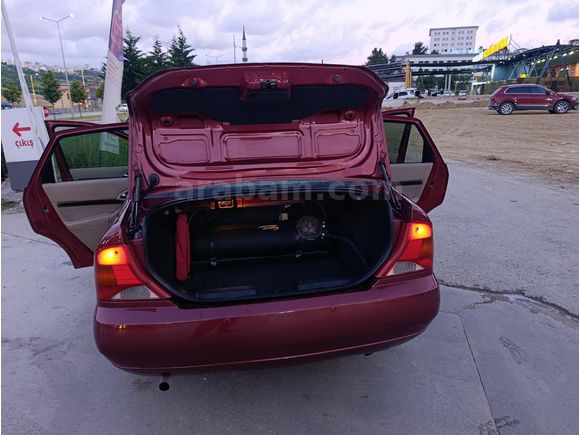 Sahibinden Ford Focus 1.6 Ghia 2001 Model