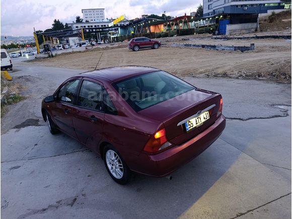Sahibinden Ford Focus 1.6 Ghia 2001 Model