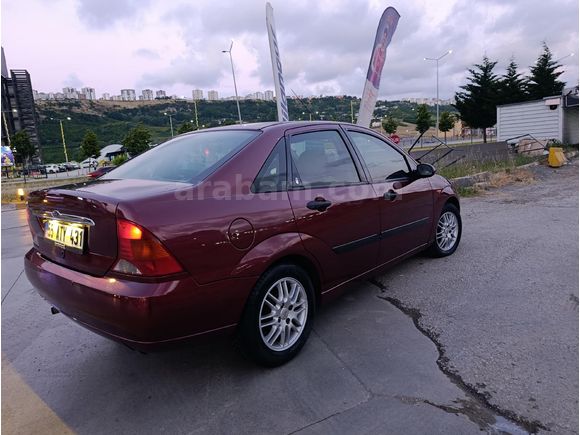Sahibinden Ford Focus 1.6 Ghia 2001 Model