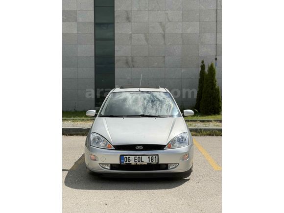 Sahibinden Ford Focus 1.6 Ghia 2001 Model 