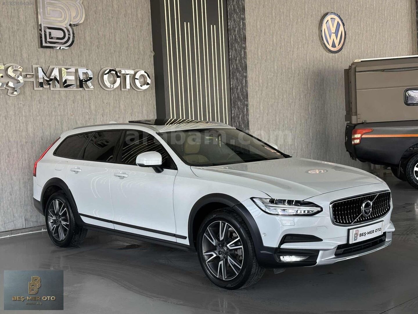 Galeriden Volvo V90 Cross Country 2.0 D D5 Pro 2017 Model İzmir 191.000 km Beyaz 6