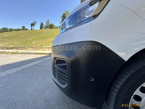 ÖZKANLAR'dan 2023 CITROEN BERLİNGO 1.5 HDi