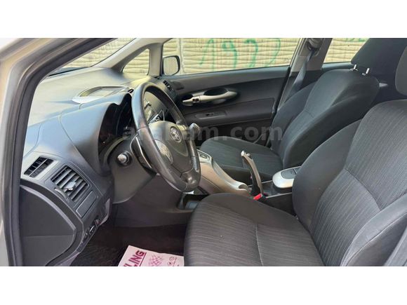 2008AURIS 1.6/BENZ LPĞ 197 BİN KM 