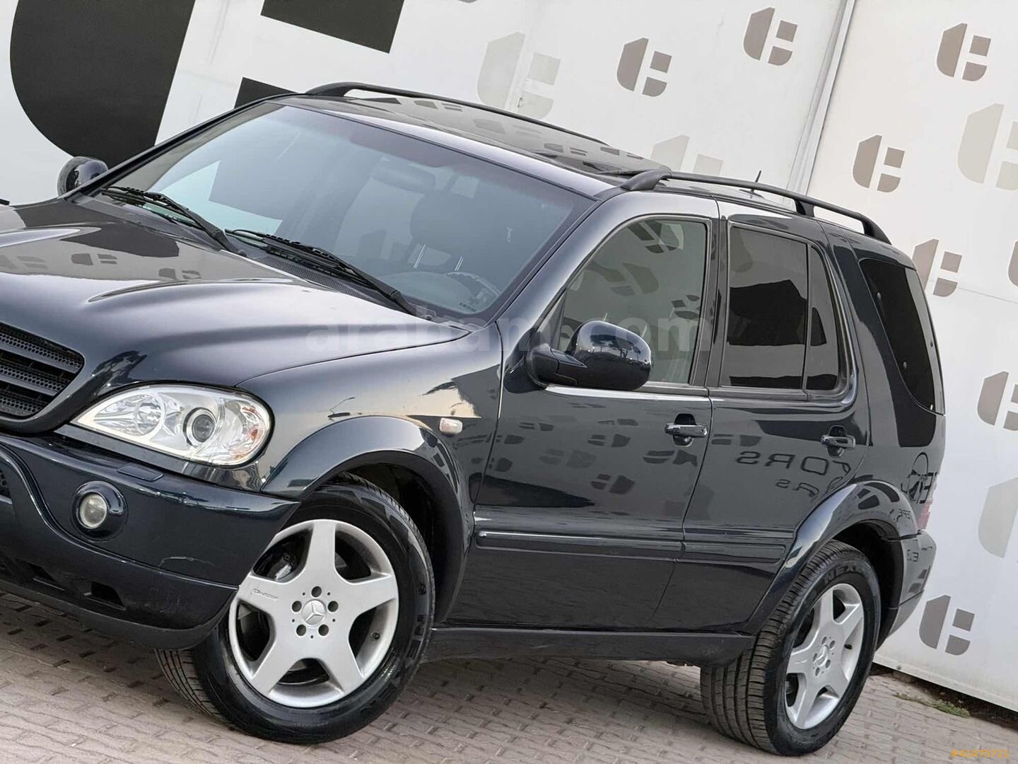 Galeriden Mercedes - Benz ML 55 AMG 2001 Model İzmir 275.500 km Siyah 5