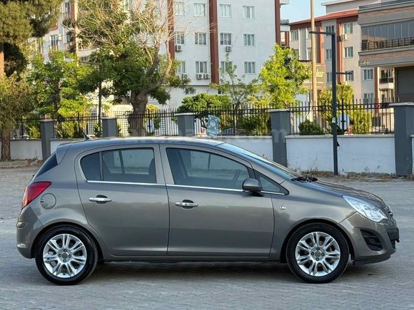 Sahibinden Corsa 1.2 - LPG - 2013 Model 