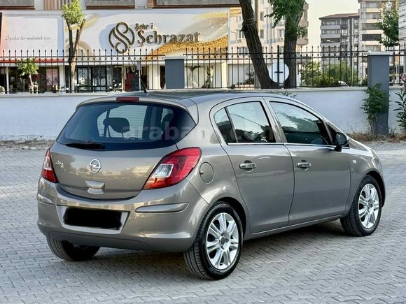 Sahibinden Corsa 1.2 - LPG - 2013 Model 