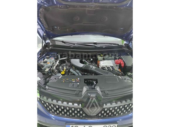 Sahibinden Renault Austral 1.2 E-tech Techno Esprit Alpine 2024 Model 