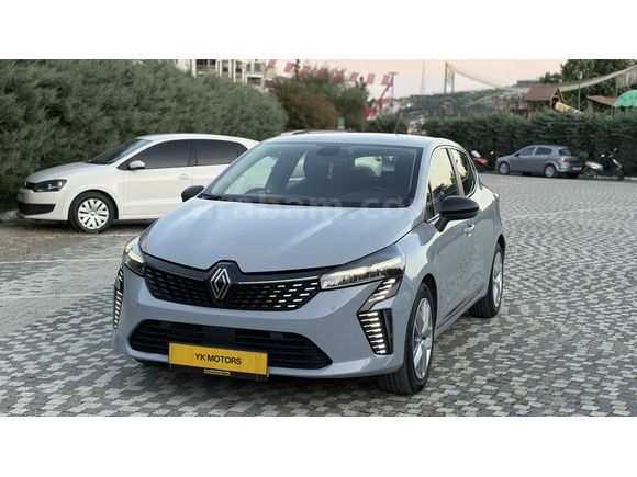 Galeriden Renault Clio 1.0 TCe Evolution 2023 Model Balıkesir 54.000 km Gri