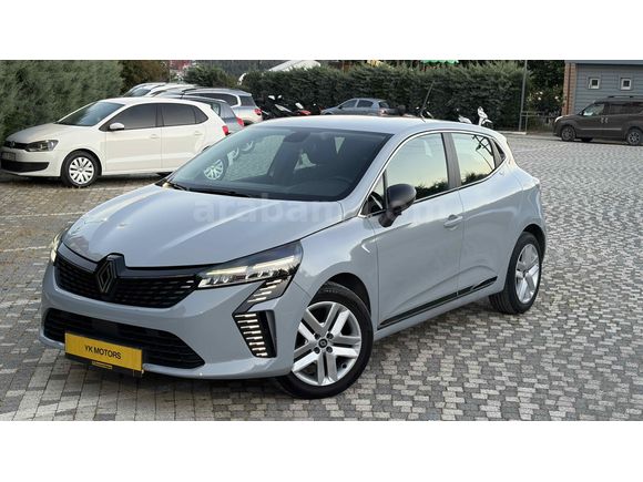Galeriden Renault Clio 1.0 TCe Evolution 2023 Model Balıkesir 54.000 km Gri