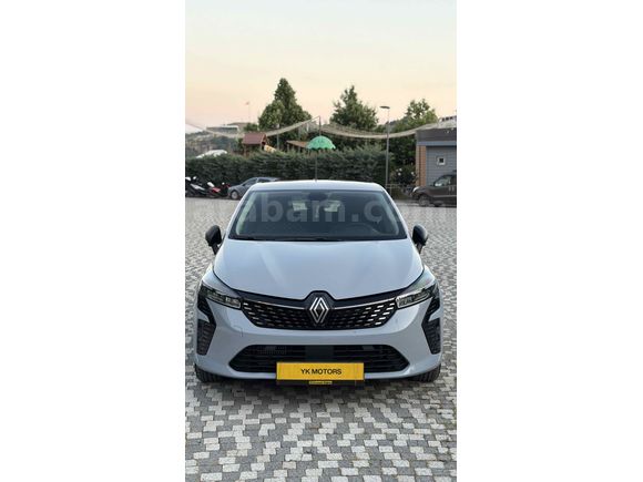 Galeriden Renault Clio 1.0 TCe Evolution 2023 Model Balıkesir 54.000 km Gri