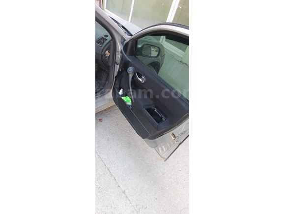 Sahibinden Renault Megane 1.5 dCi Dynamique 2005 Model Adana