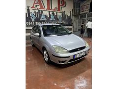 HASAR KAYITSIZ DEĞİŞENSİZ Ford Focus 1.6 Ghia 2004 Model 
