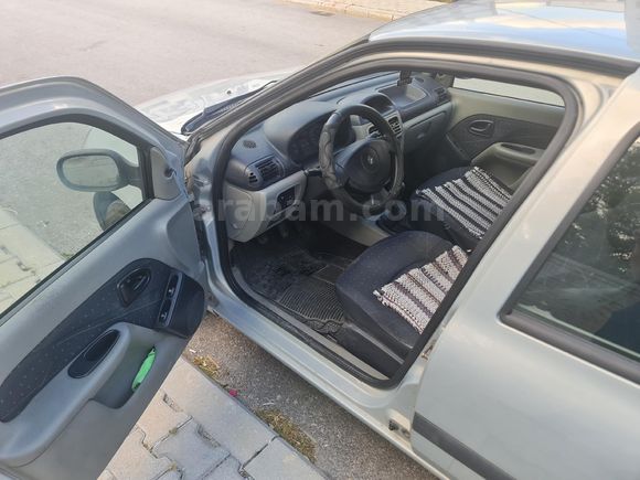 Sahibinden Renault Clio 1.4 Expression 2004 Model Konya