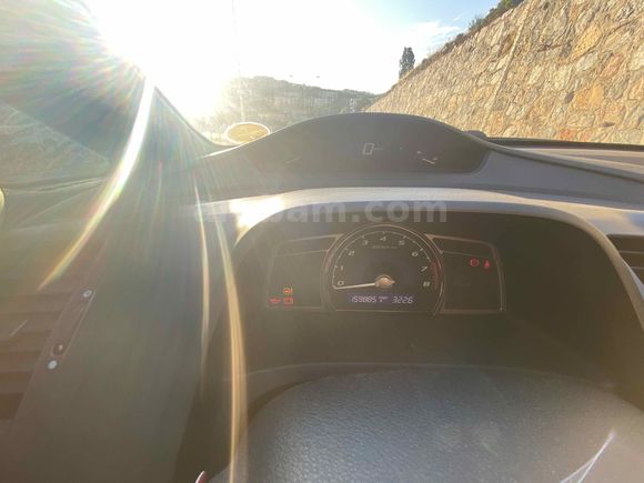 Sahibinden Honda Civic 1.6i VTEC Dream 2010 Model 