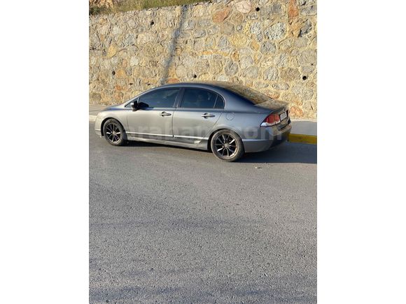 Sahibinden Honda Civic 1.6i VTEC Dream 2010 Model 